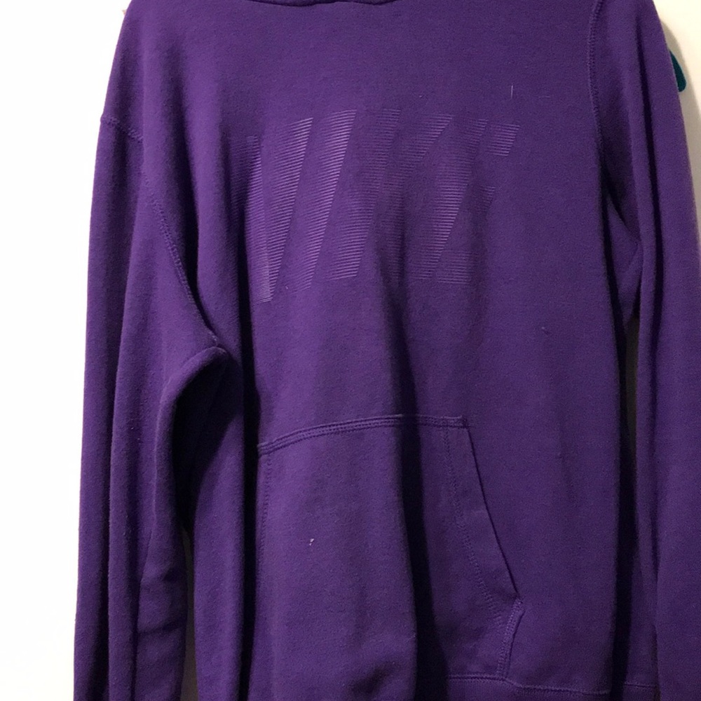 nike women’s medium pullover sweatshirt